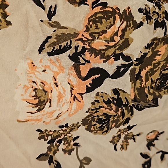 💕LUCY LOVE💕 Cassie Mini Dress ~ Floral Print Medium NWOT - Picture 5 of 7